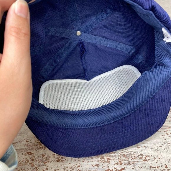 Vintage Georgetown Bulldogs corduroy hat - Picture 7 of 9